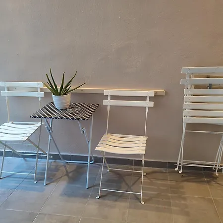 The Muse, Colorful Cozy Flat On Mitropoleos Downtown דירה סלוניקי