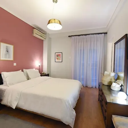 Daire The Muse, Colorful Cozy Flat On Mitropoleos Downtown *