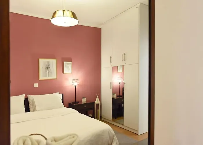 The Muse, Colorful Cozy Flat On Mitropoleos Downtown *
