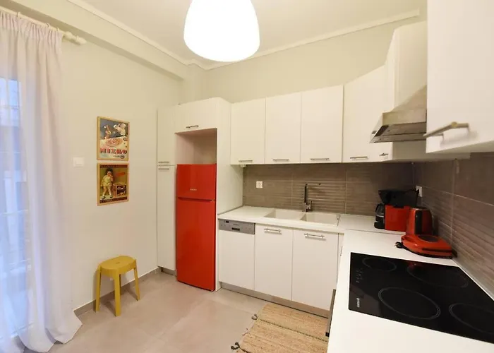 Apartment The Muse, Colorful Cozy Flat On Mitropoleos Downtown *
