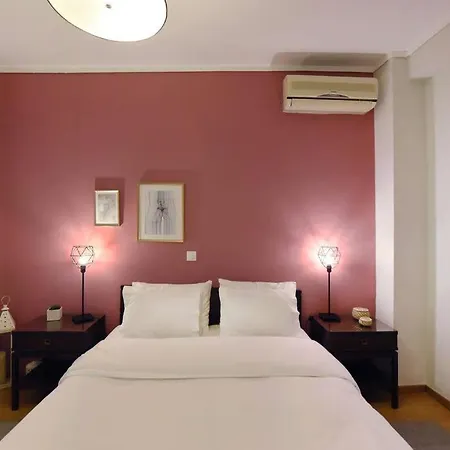 The Muse, Colorful Cozy Flat On Mitropoleos Downtown Saloniki