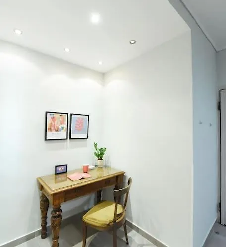 Appartement The Muse, Colorful Cozy Flat On Mitropoleos Downtown Thessalonique