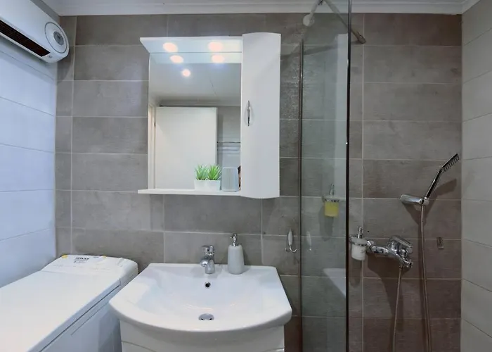 The Muse, Colorful Cozy Flat On Mitropoleos Downtown شقة سالونيك